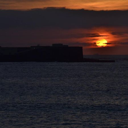 Esencia de Cádiz Entre la Viña y el mercado Exterior foto