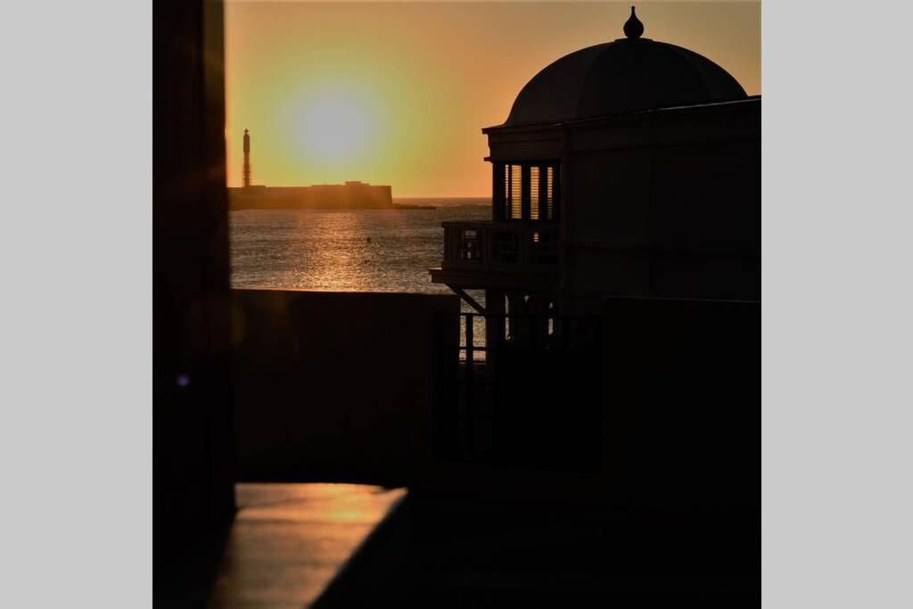 Esencia de Cádiz Entre la Viña y el mercado Exterior foto