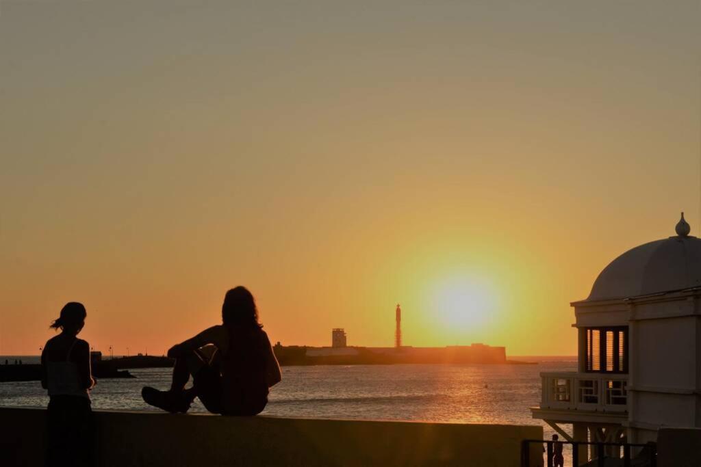 Esencia de Cádiz Entre la Viña y el mercado Exterior foto