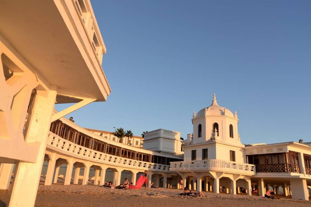 Esencia de Cádiz Entre la Viña y el mercado Exterior foto