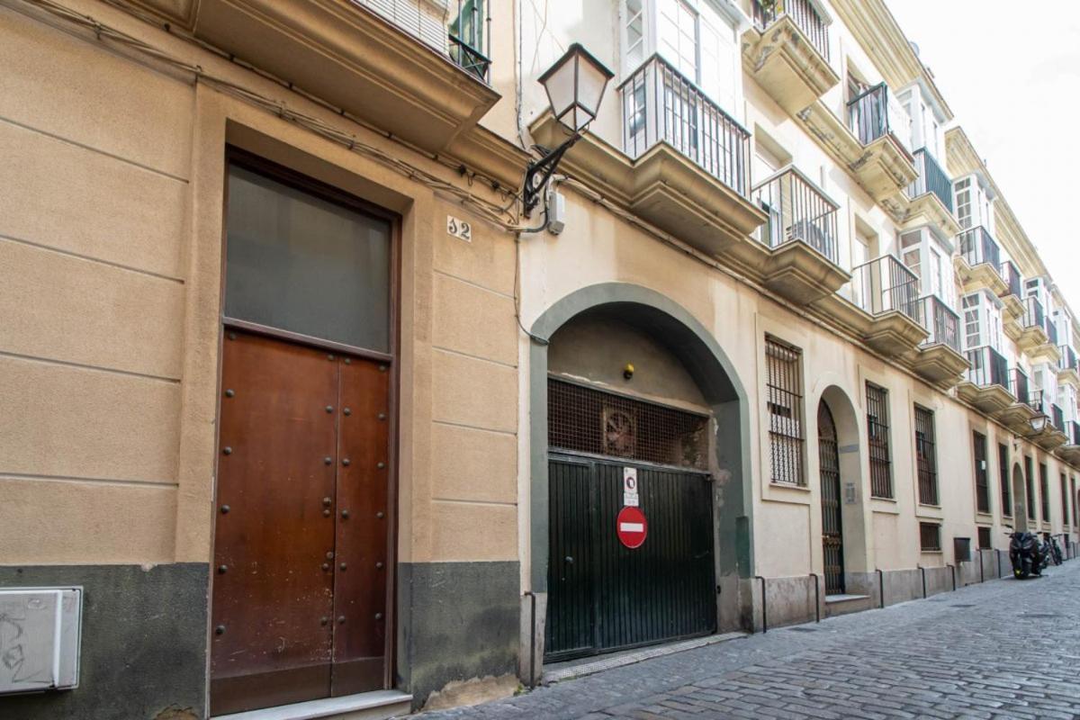 Esencia de Cádiz Entre la Viña y el mercado Exterior foto